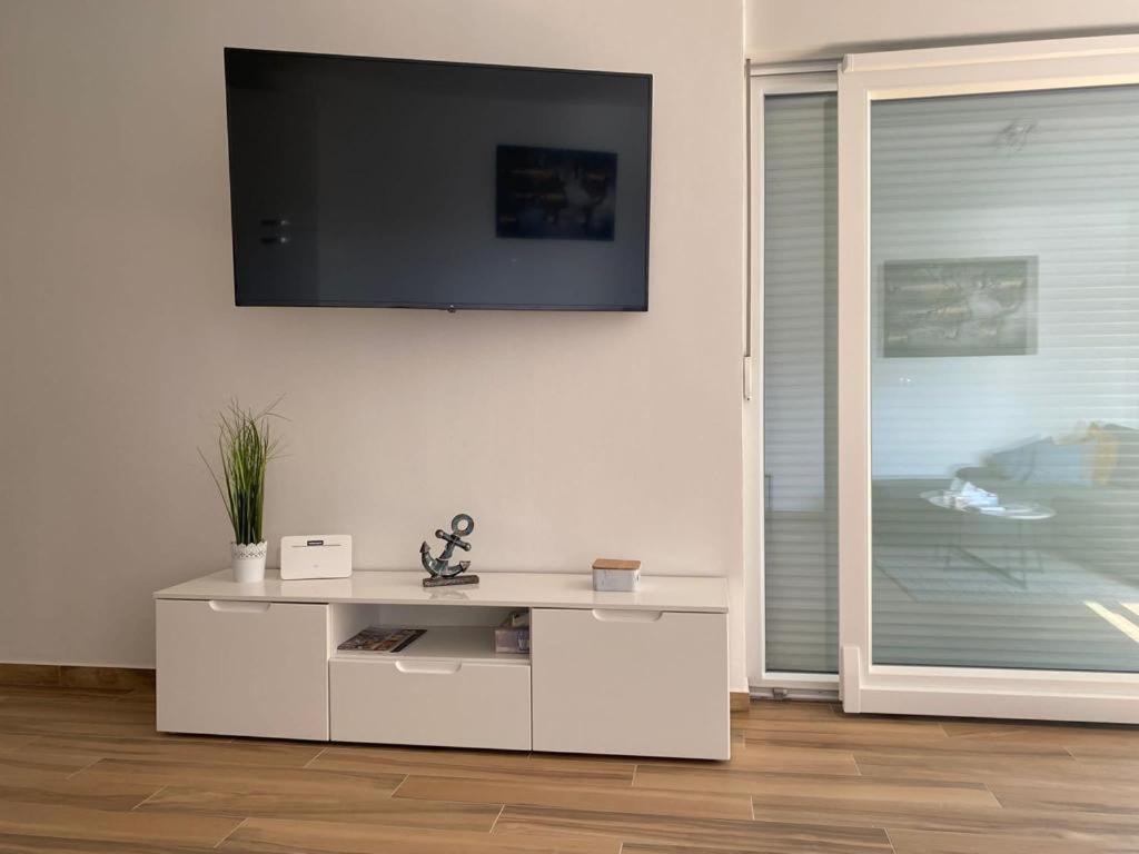 Adria-Appartment-Island-Vir #Sea #Beach #Wifi #Privateparking #Netflix Eksteriør billede