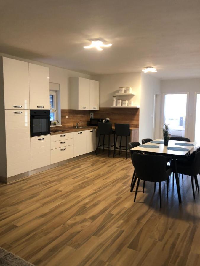 Adria-Appartment-Island-Vir #Sea #Beach #Wifi #Privateparking #Netflix Eksteriør billede