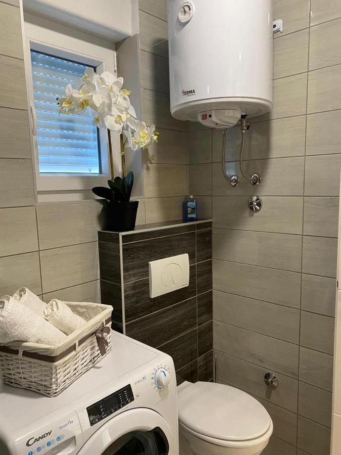 Adria-Appartment-Island-Vir #Sea #Beach #Wifi #Privateparking #Netflix Eksteriør billede