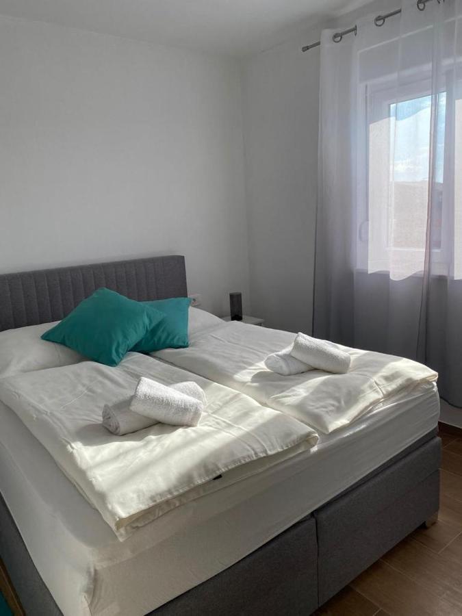 Adria-Appartment-Island-Vir #Sea #Beach #Wifi #Privateparking #Netflix Eksteriør billede